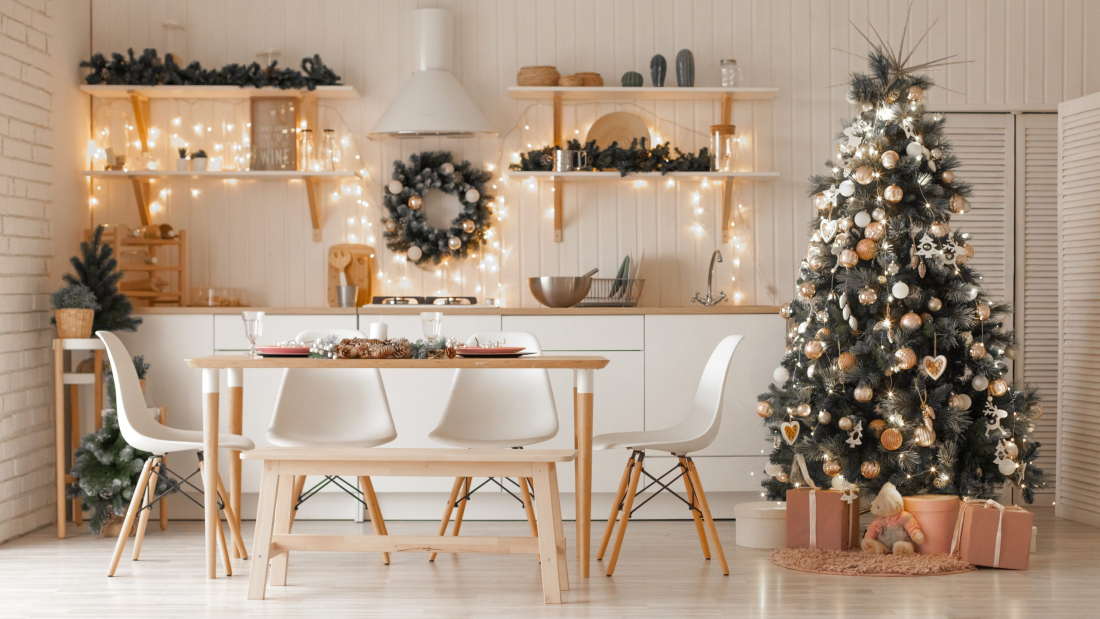 Christmas,And,New,Year,Decorate,The,Interior,Of,The,Kitchen